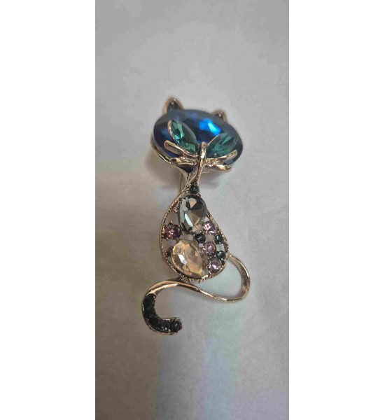 Broche Chat