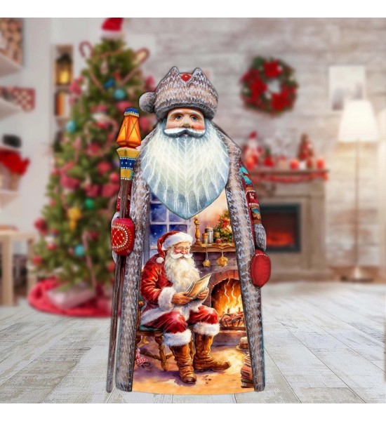 Père NoËl près d'une Cheminée