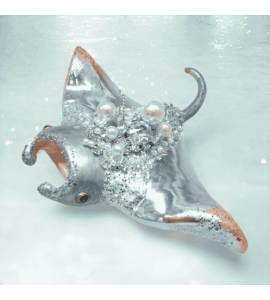 La Raie Manta December Diamonds