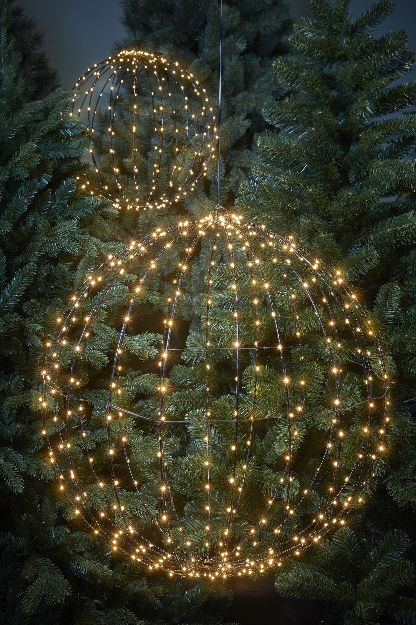 NOEL Sapin de Noël avec lumière LED blanc chaud avec boules, pommes de pin  et étoiles 340x650mm - Eglo Iluminación